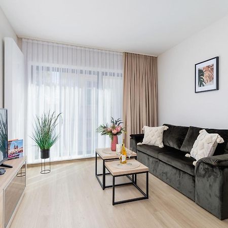 Modern Studios With Air Conditioning In Downtown Krakow By Noclegi Renters Экстерьер фото